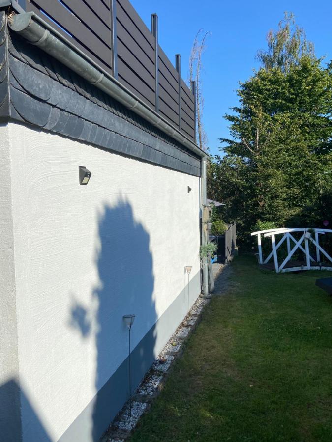 4 Zimmer 11 Personen Wohnung Garten Terrasse Grill 2 Badezimmer Wuppertal Exterior foto